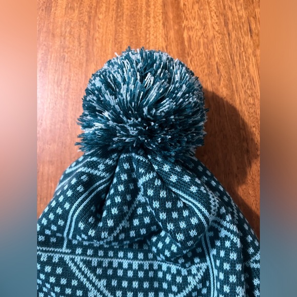 ❌SOLD Stio Beanie - Picture 2 of 5